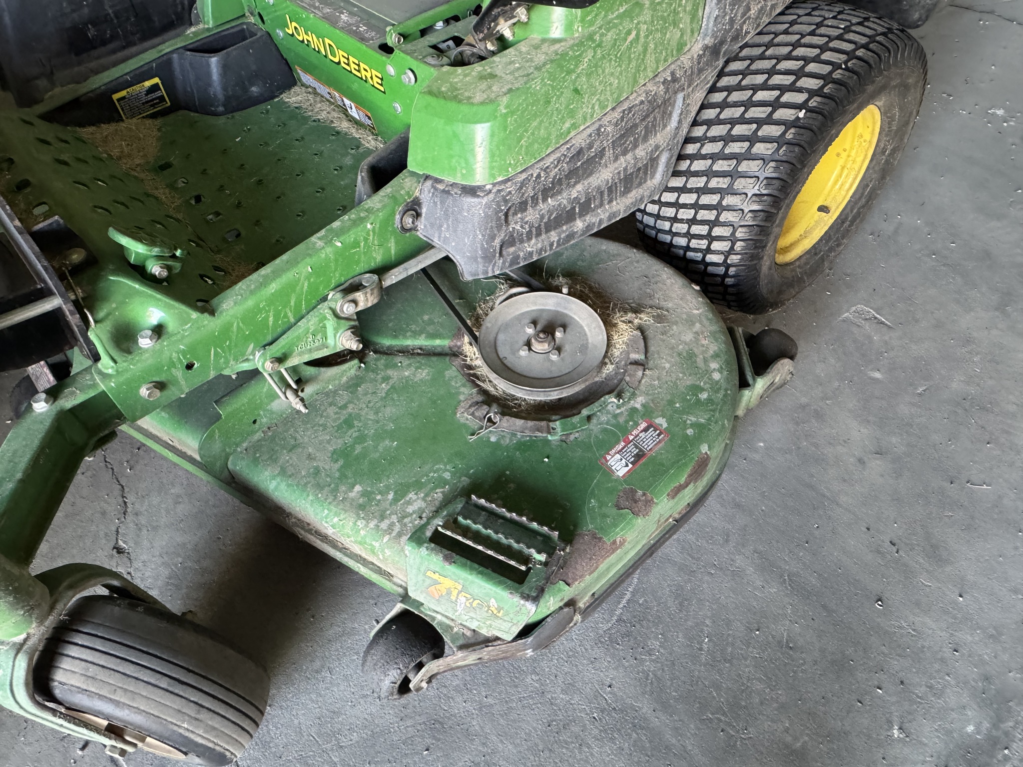 2011 John Deere Z950A Image 12