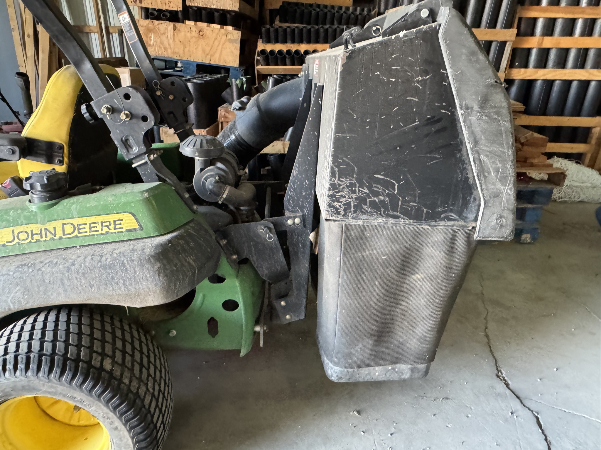 2011 John Deere Z950A Image 8