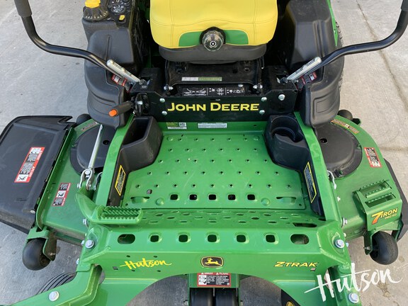 Photo of 2025 John Deere Z930M