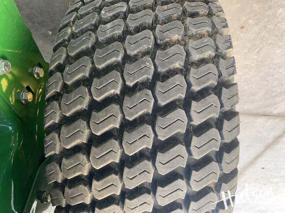 Photo of 2025 John Deere Z930M