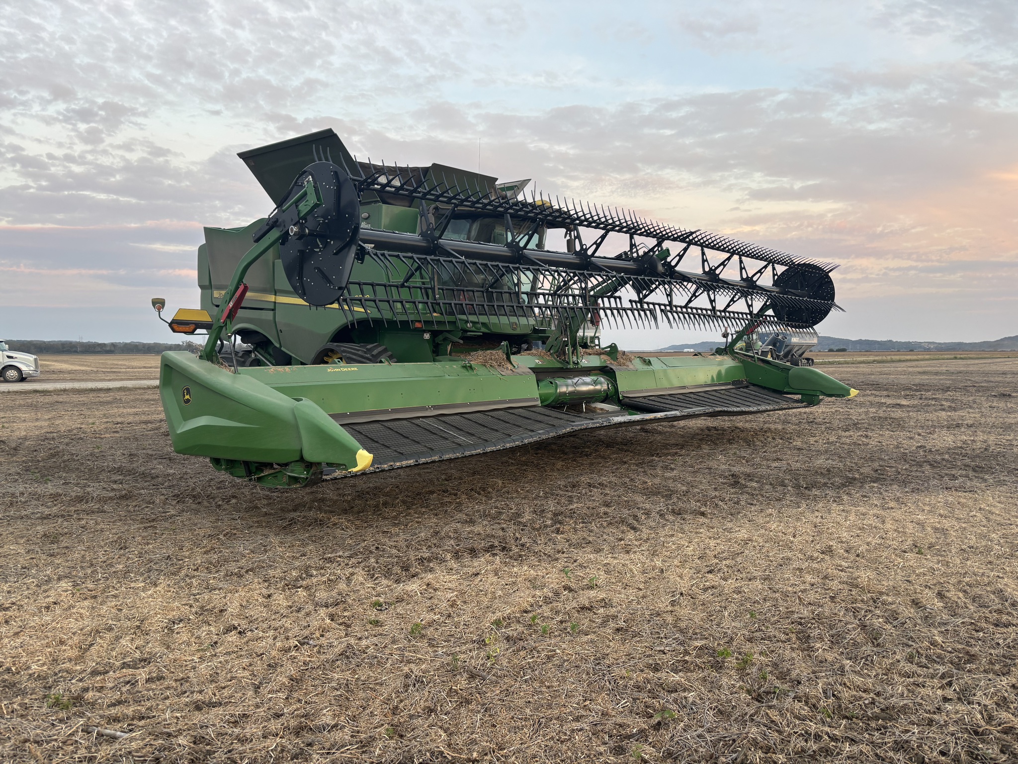  2024 John Deere HD35F at Heritage Tractor in Atchison, KS