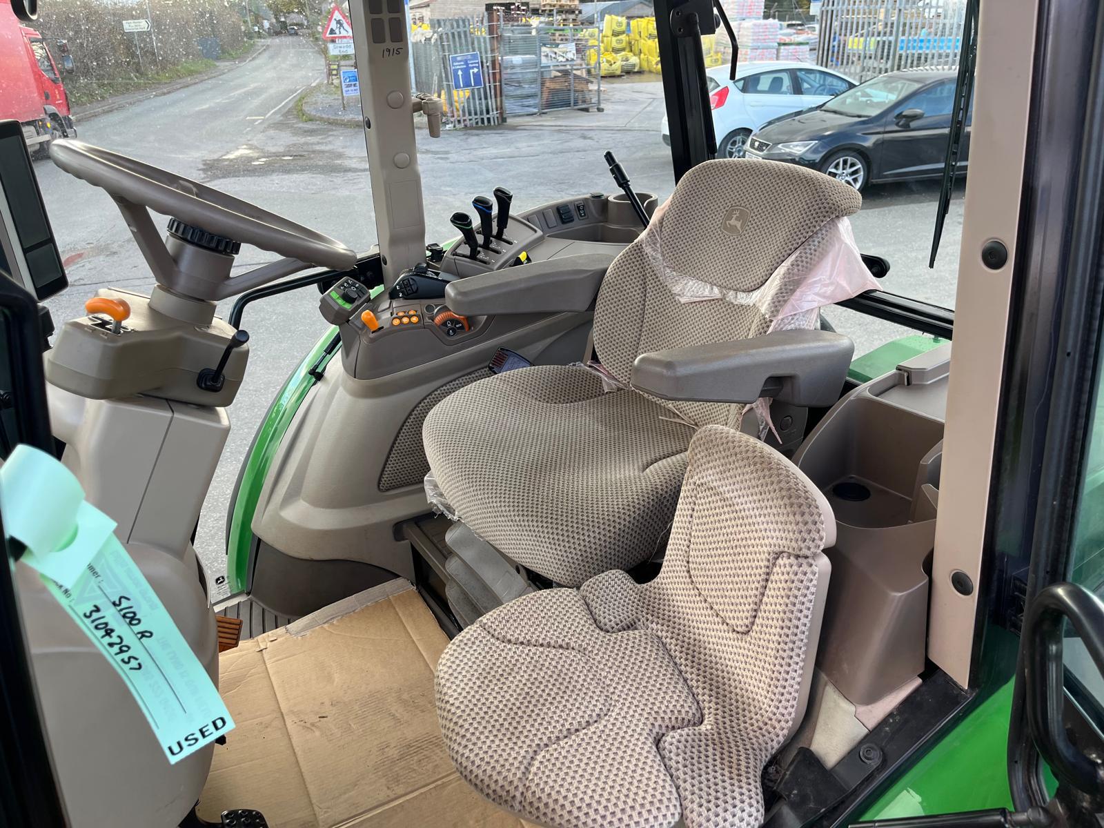 2019 John Deere 5100R