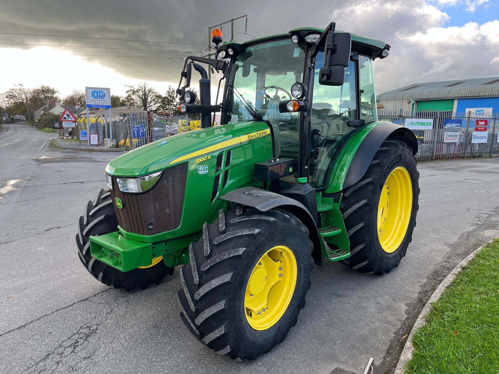 2019 John Deere 5100R