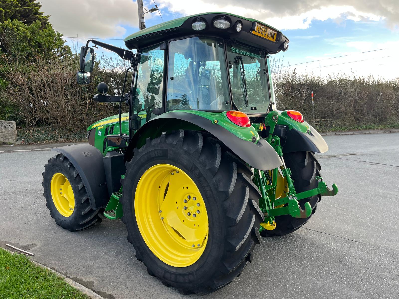 2019 John Deere 5100R