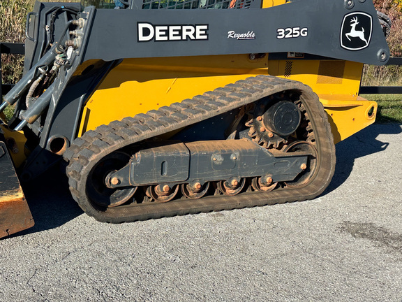 2021 John-Deere 325G