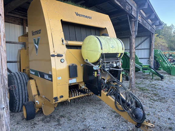 2016 Vermeer 605N Select