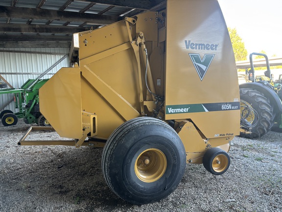 2016 Vermeer 605N Select