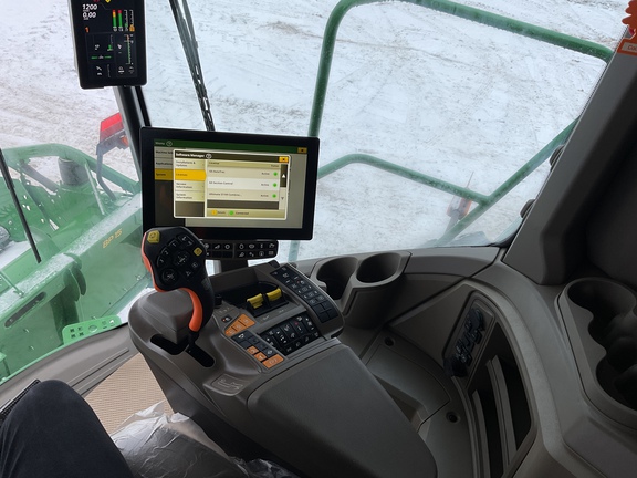 Used 2025 John Deere S7 800 Combines at Horizon Ag & Turf in Westlock, AB - Photo23