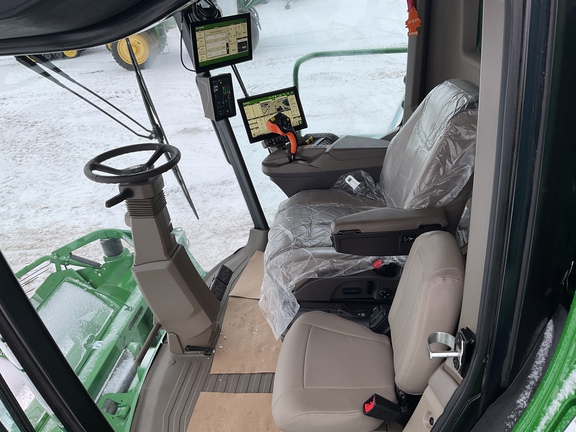 Used 2025 John Deere S7 800 Combines at Horizon Ag & Turf in Westlock, AB - Photo22