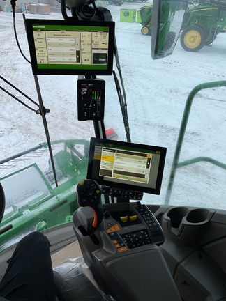 Used 2025 John Deere S7 800 Combines at Horizon Ag & Turf in Westlock, AB - Photo24