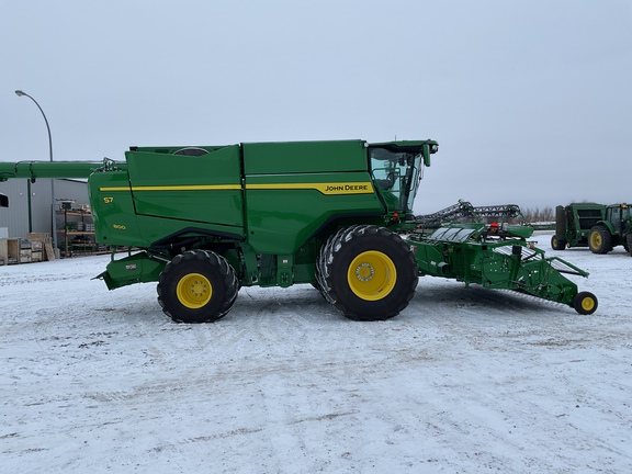 Used 2025 John Deere S7 800 Combines at Horizon Ag & Turf in Westlock, AB - Photo7