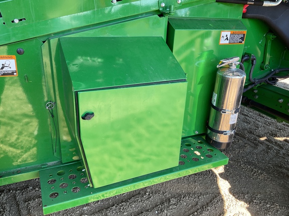 Used 2025 John Deere S7 800 Combines at Horizon Ag & Turf in Westlock, AB - Photo14