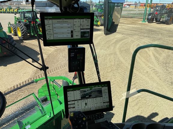 Used 2025 John Deere S7 800 Combines at Horizon Ag & Turf in Westlock, AB - Photo24