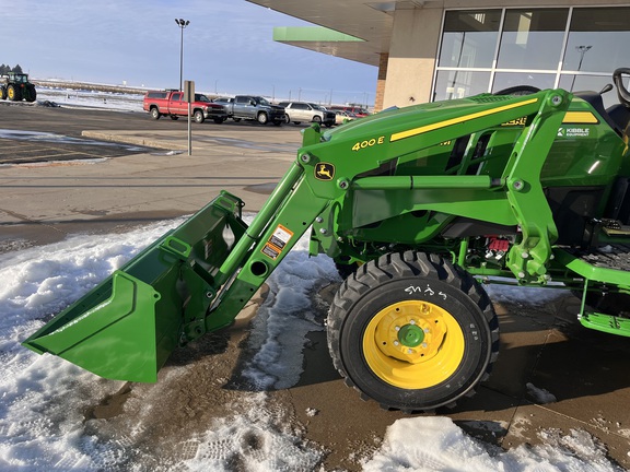 2025 John Deere 4044M - Photo29