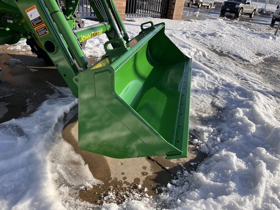 2025 John Deere 4044M - Photo33