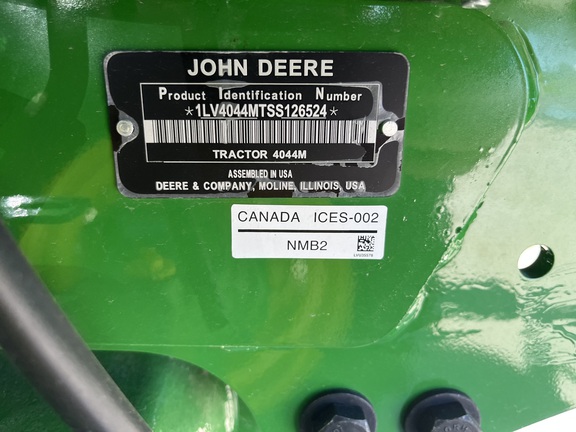 2025 John Deere 4044M - Photo40