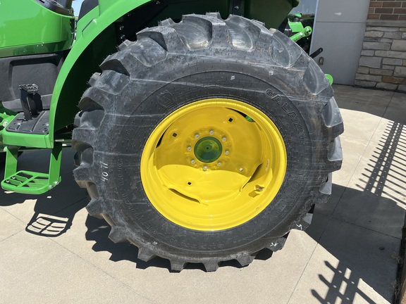 2025 John Deere 4044M - Photo19