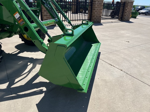 2025 John Deere 4044M - Photo37