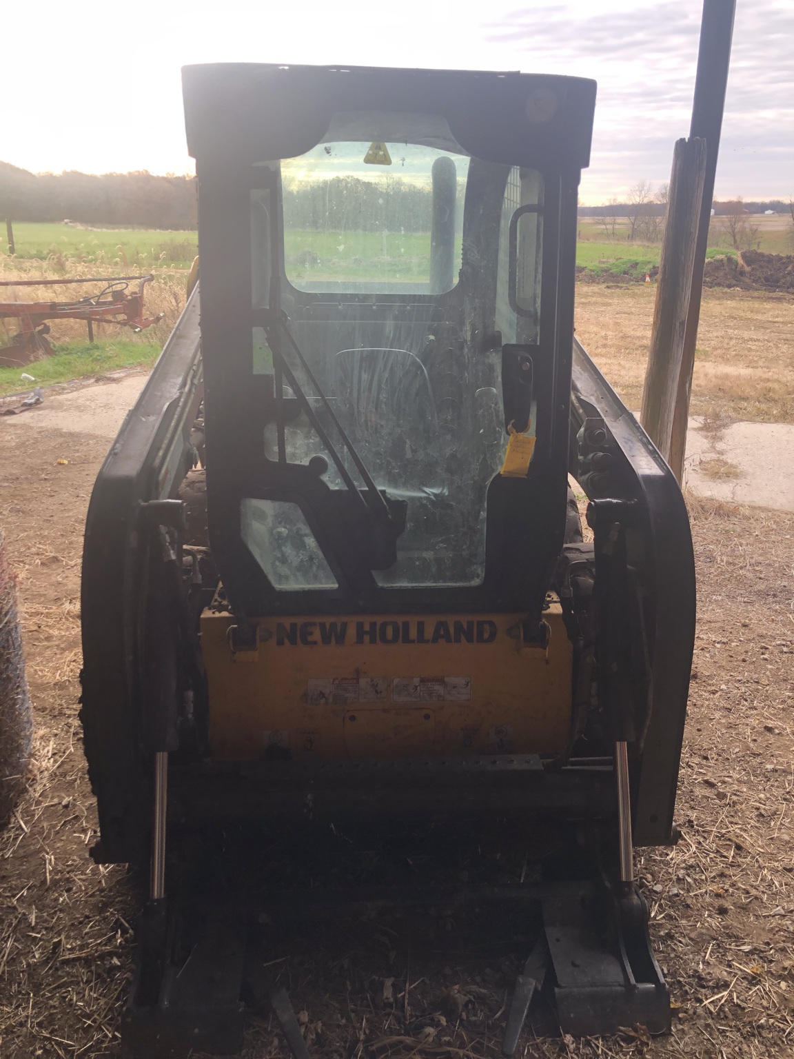 2013 New Holland L216 Image 11