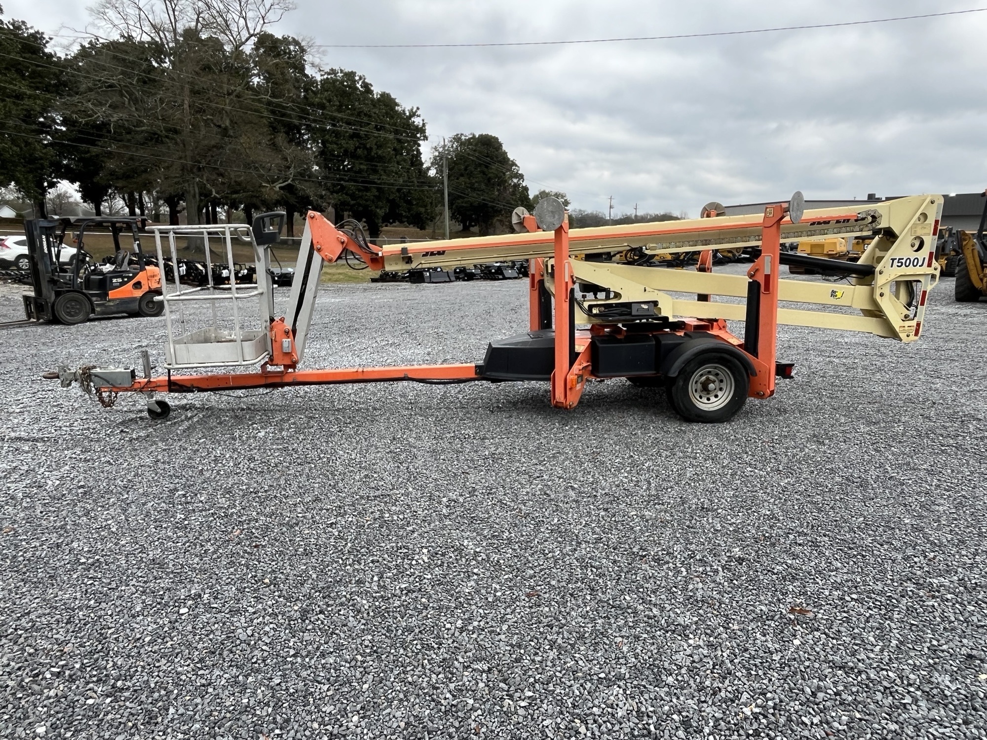 2016 JLG T500J Image 1