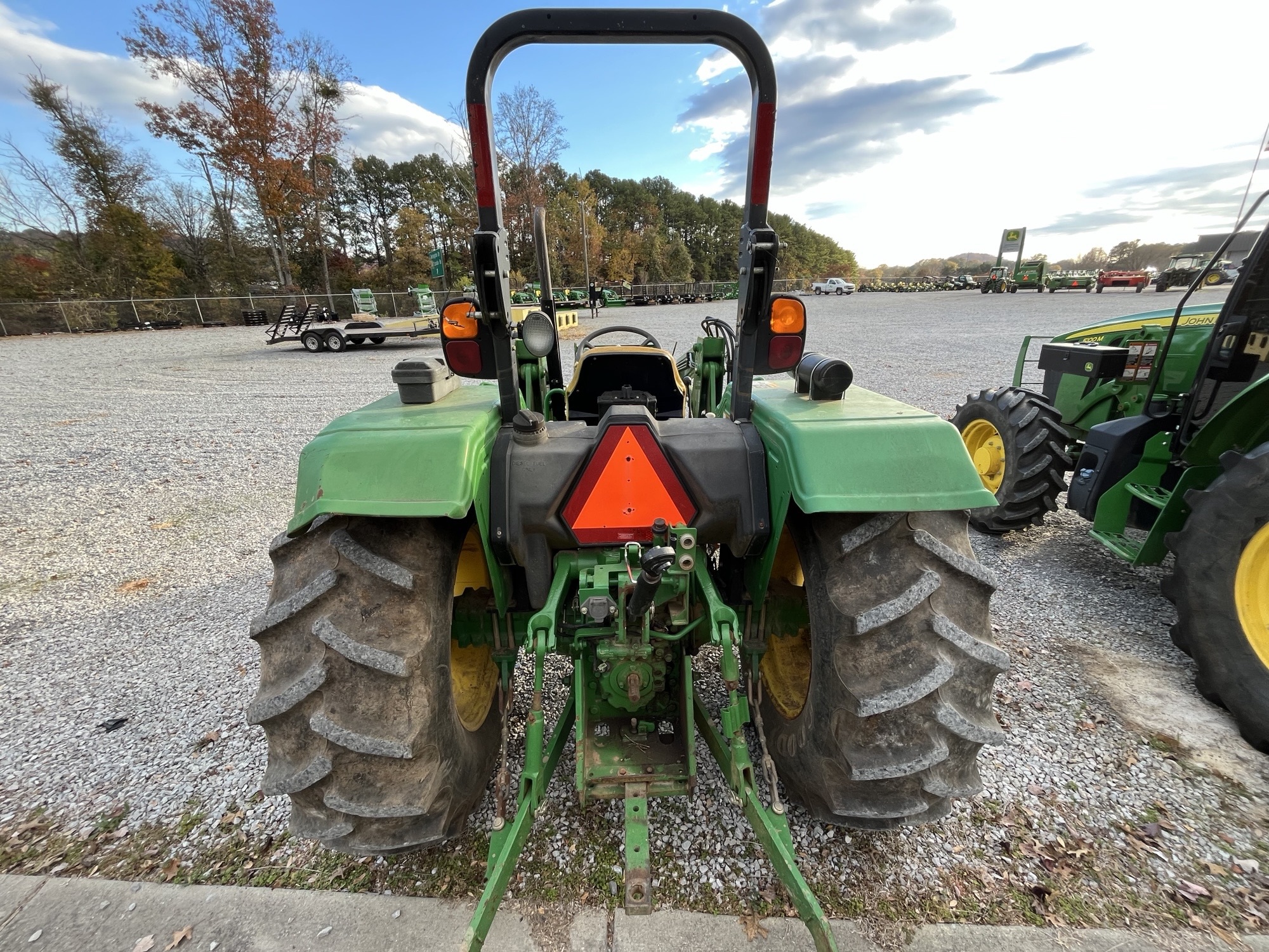 2013 John Deere 5055E Image 5