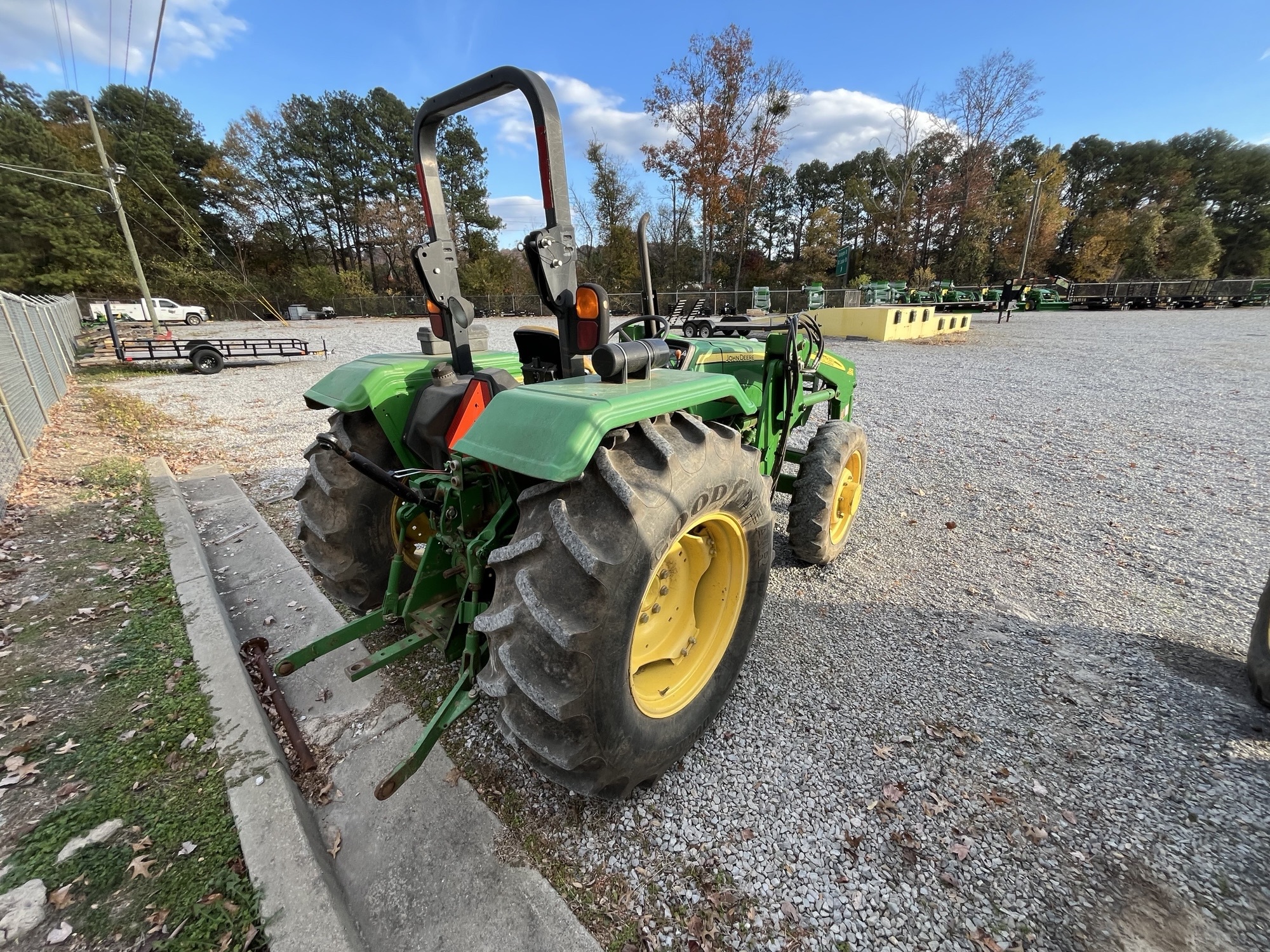 2013 John Deere 5055E Image 6