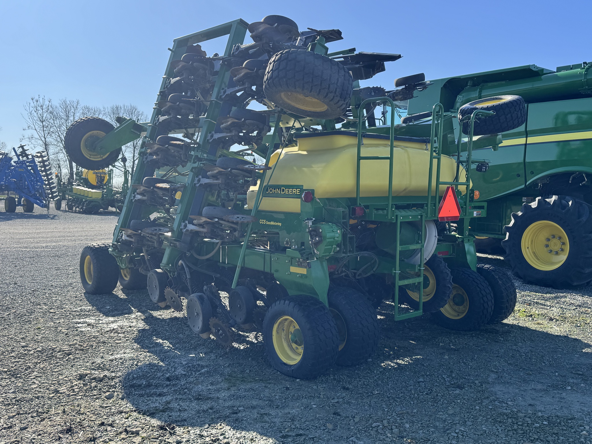 2012 John Deere 1990 Image 3