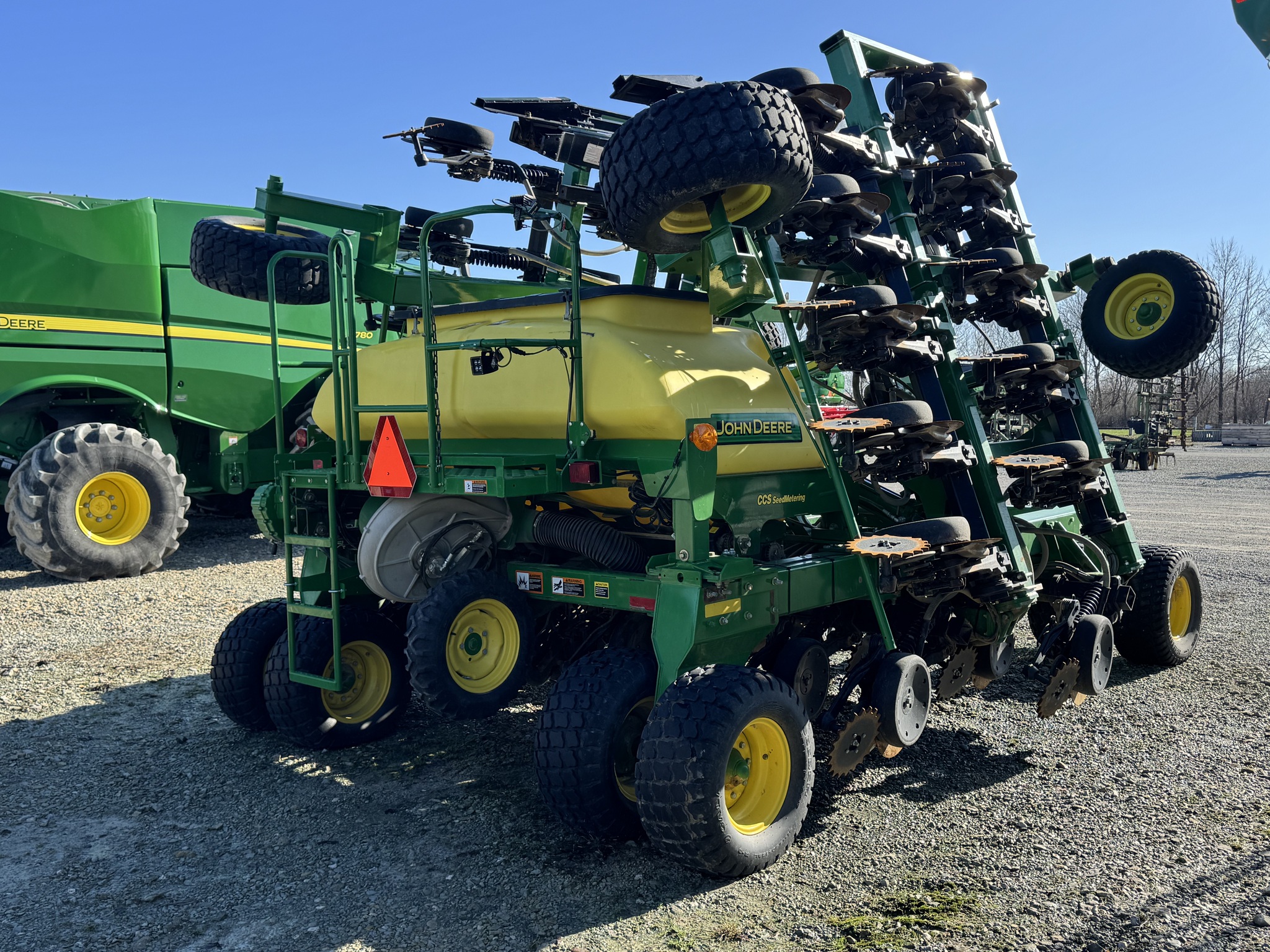 2012 John Deere 1990 Image 4