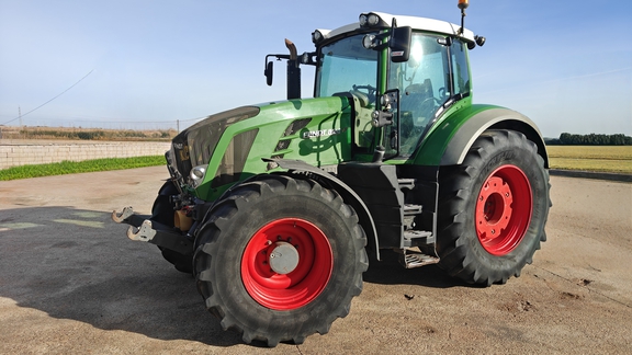 Fendt 824