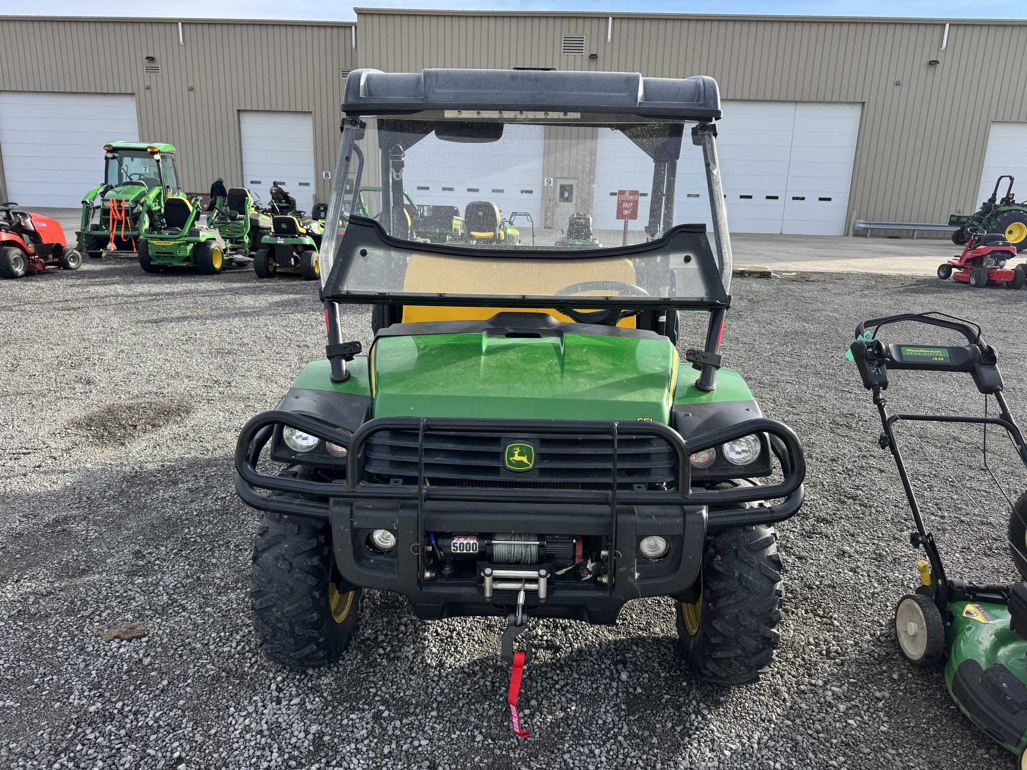 2011 John Deere XUV 825i Image 2