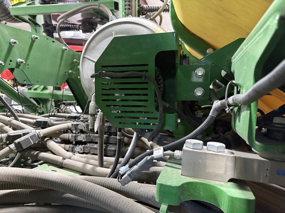2022 John Deere N536C - Photo11