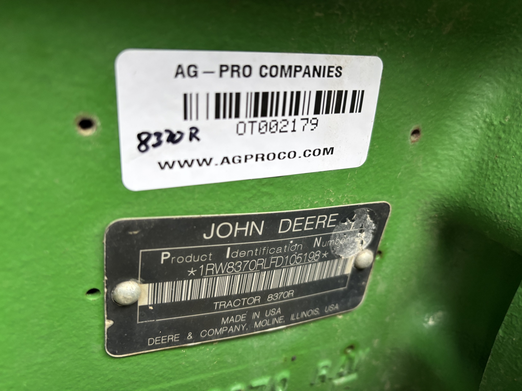 2015 John Deere 8370R Image 15