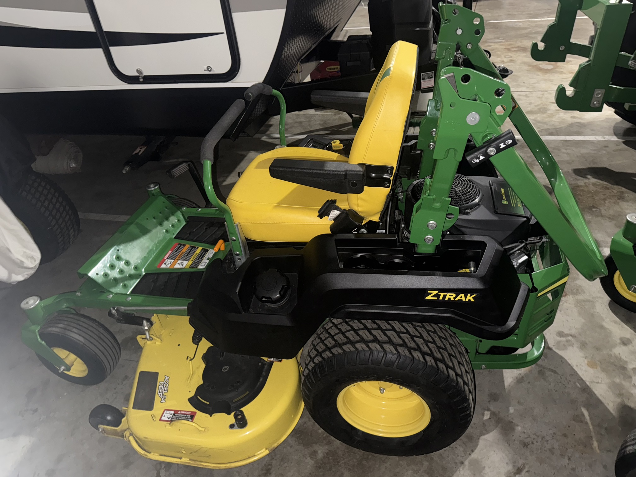 2022 John Deere Z530M Image 1