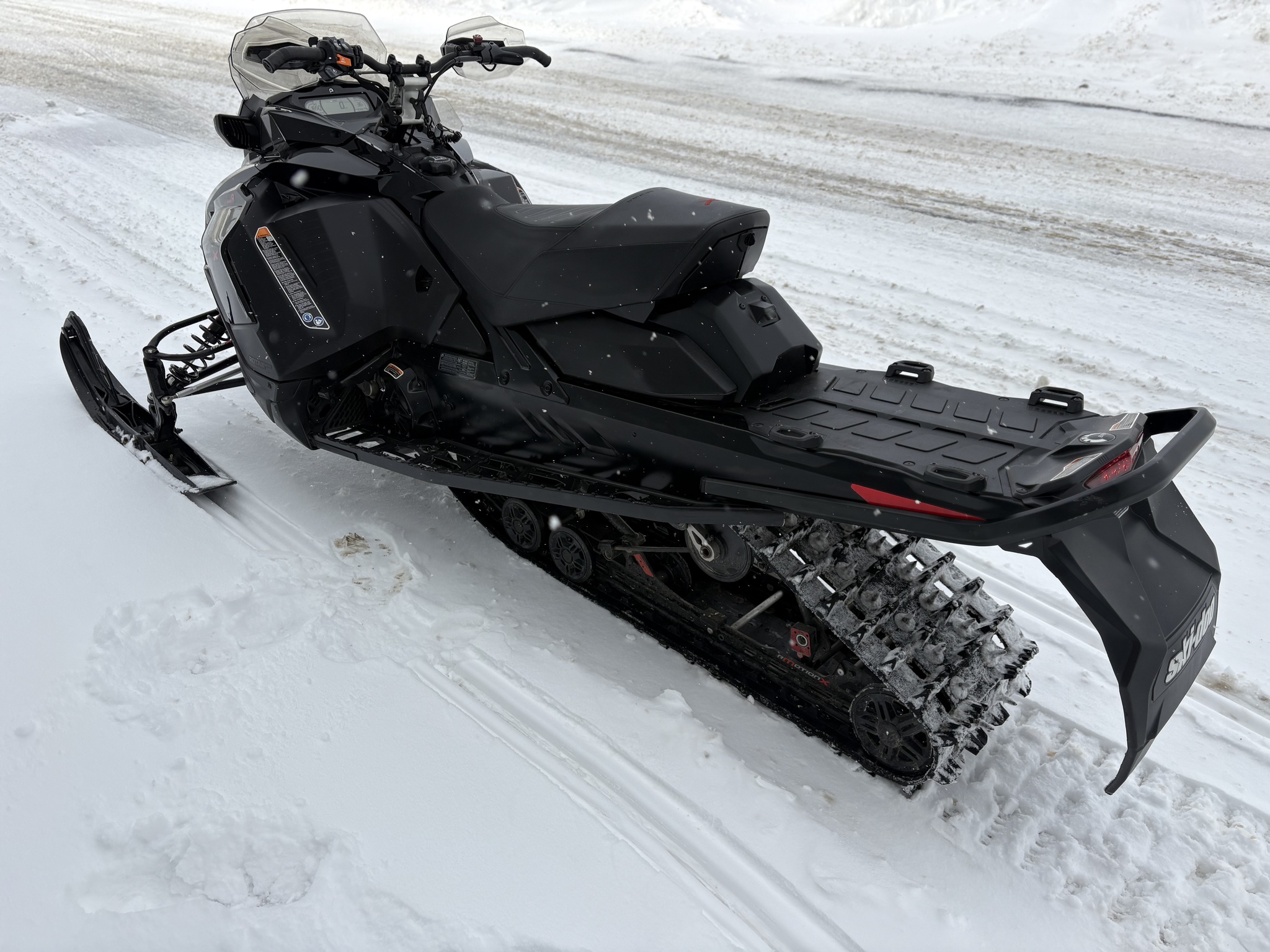 2023 Ski Doo Renegade X 900 TurboR Image 6