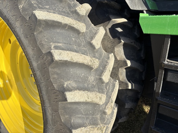 2025 John Deere 8R 410 - Photo11