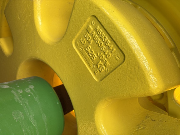 2025 John Deere 8R 410 - Photo13