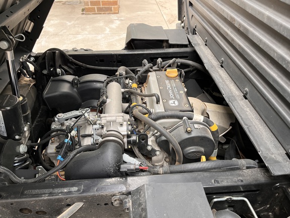 2018 John Deere XUV 835M - Photo23