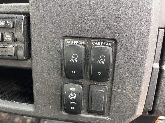 2018 John Deere XUV 835M - Photo27