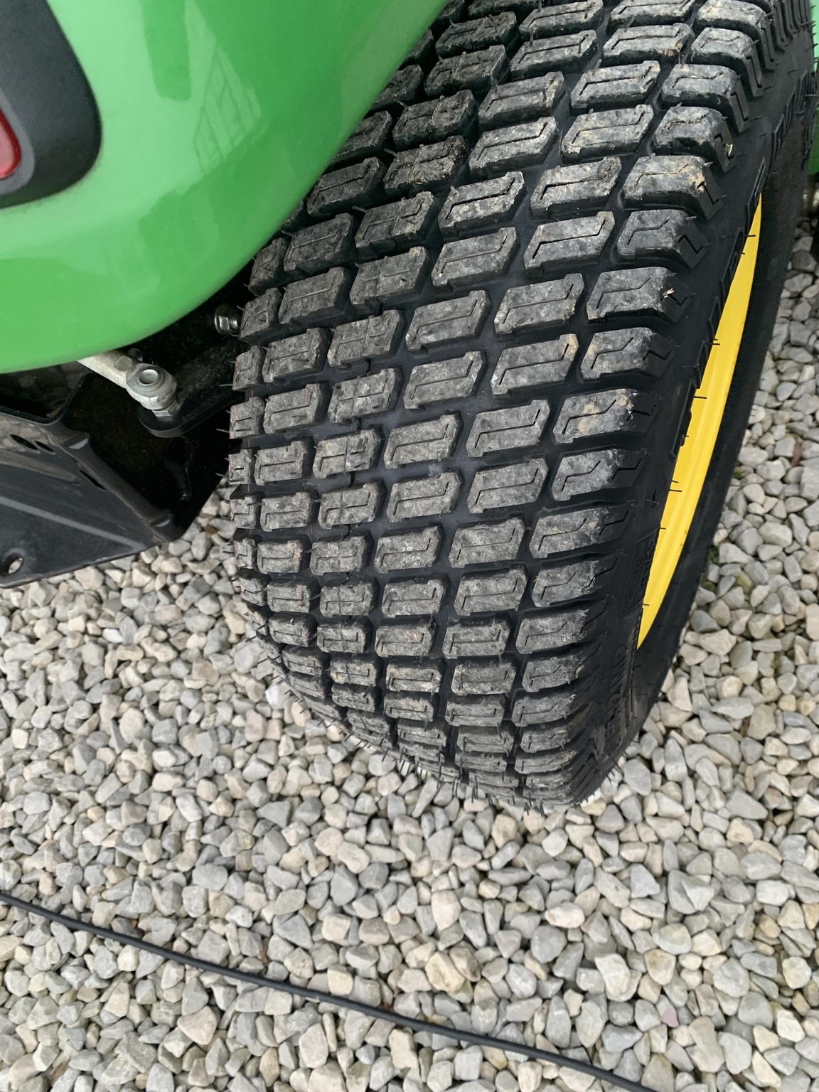 2024 John Deere X584 Image 11