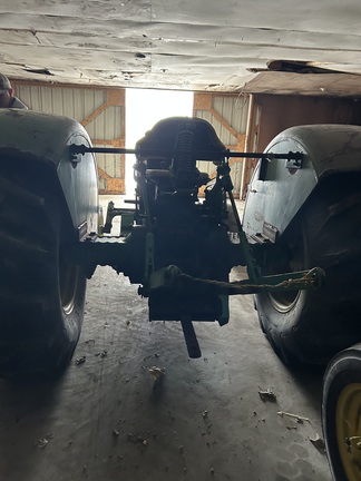 Photo of 1981 John Deere 2640