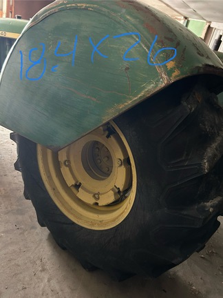 Photo of 1981 John Deere 2640