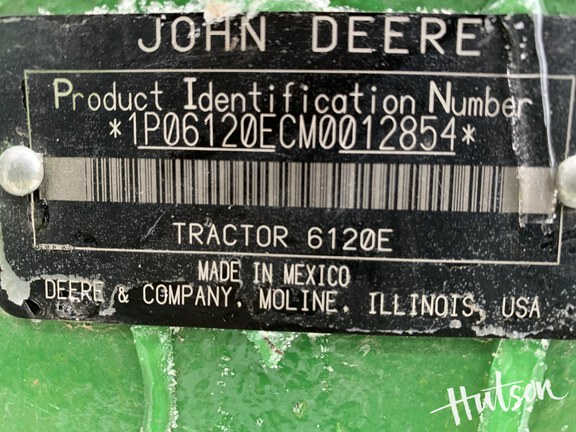 Photo of 2022 John Deere 6120E