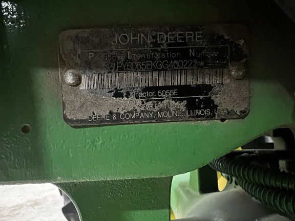 2016 John Deere 5055E - Photo35