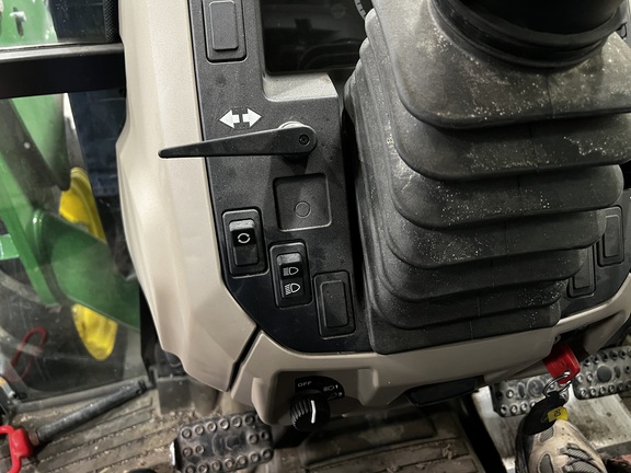 2016 John Deere 5055E - Photo13