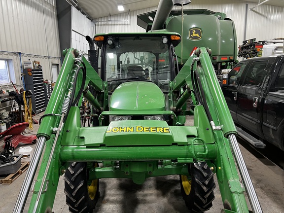 2016 John Deere 5055E - Photo11