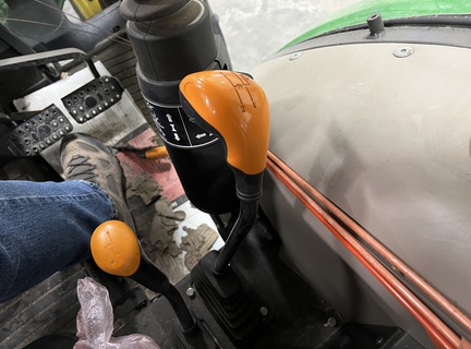 2016 John Deere 5055E - Photo18