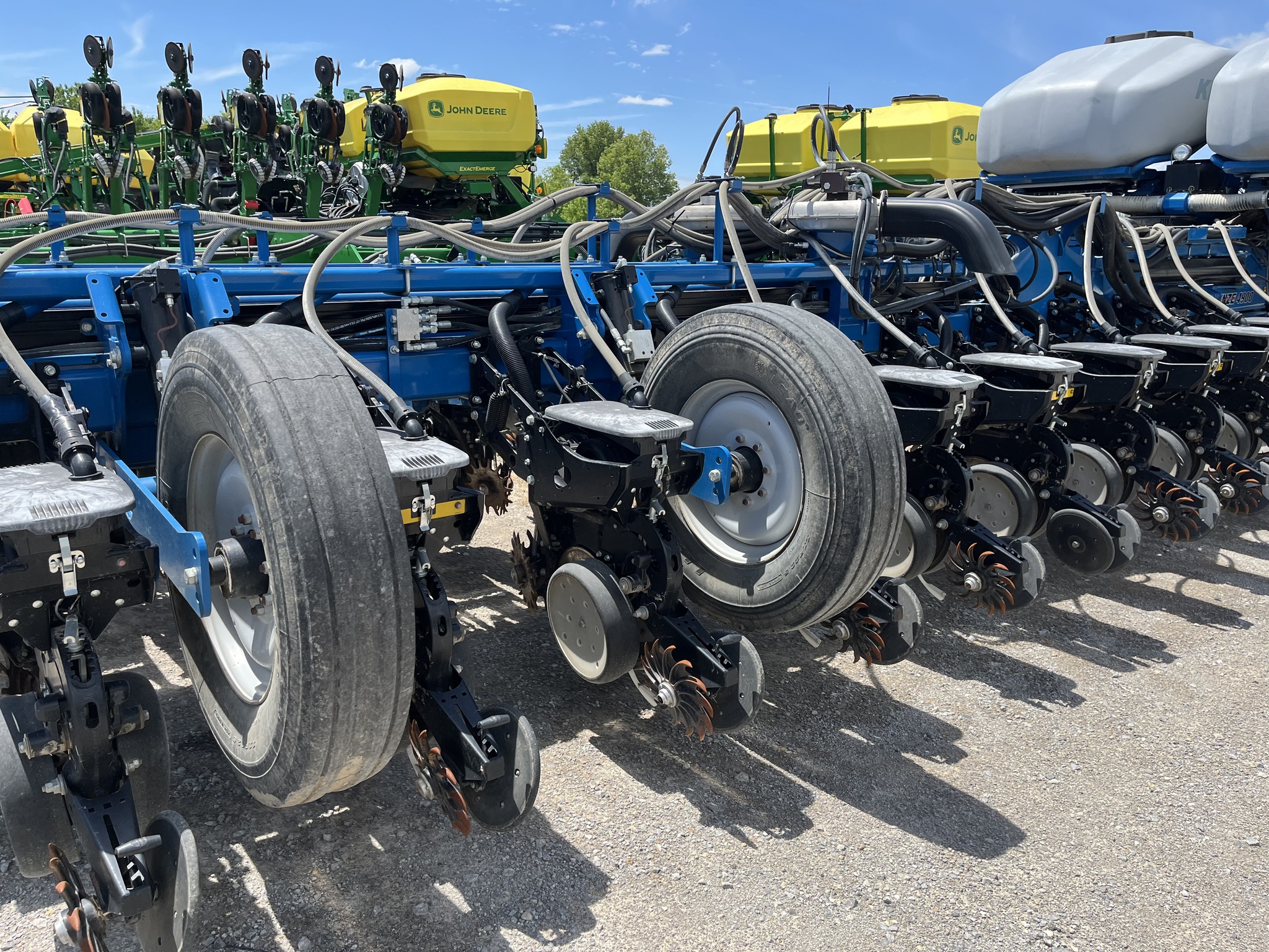  2015 Kinze 4900 at Heritage Tractor in Pittsburg, KS