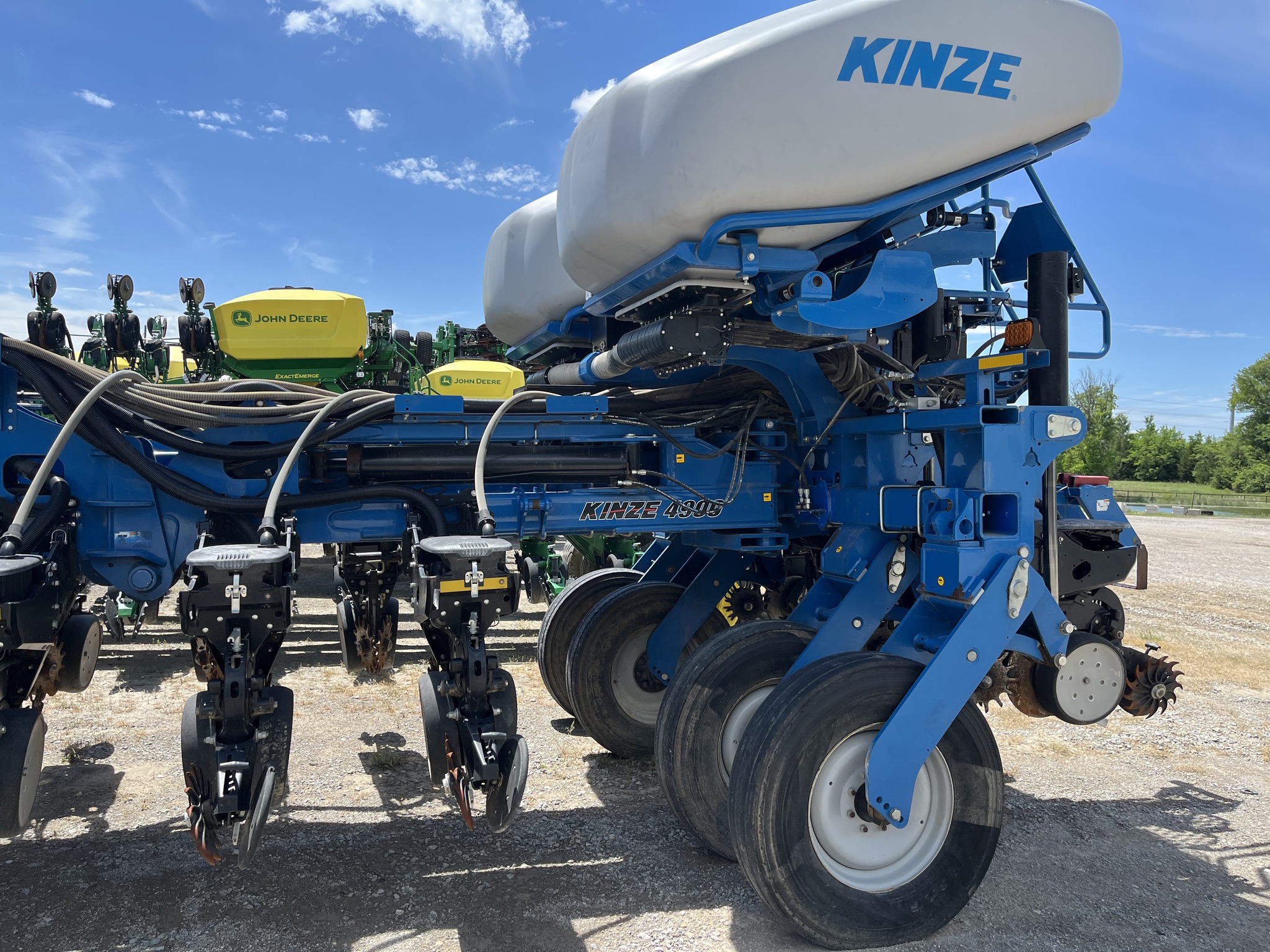  2015 Kinze 4900 at Heritage Tractor in Pittsburg, KS