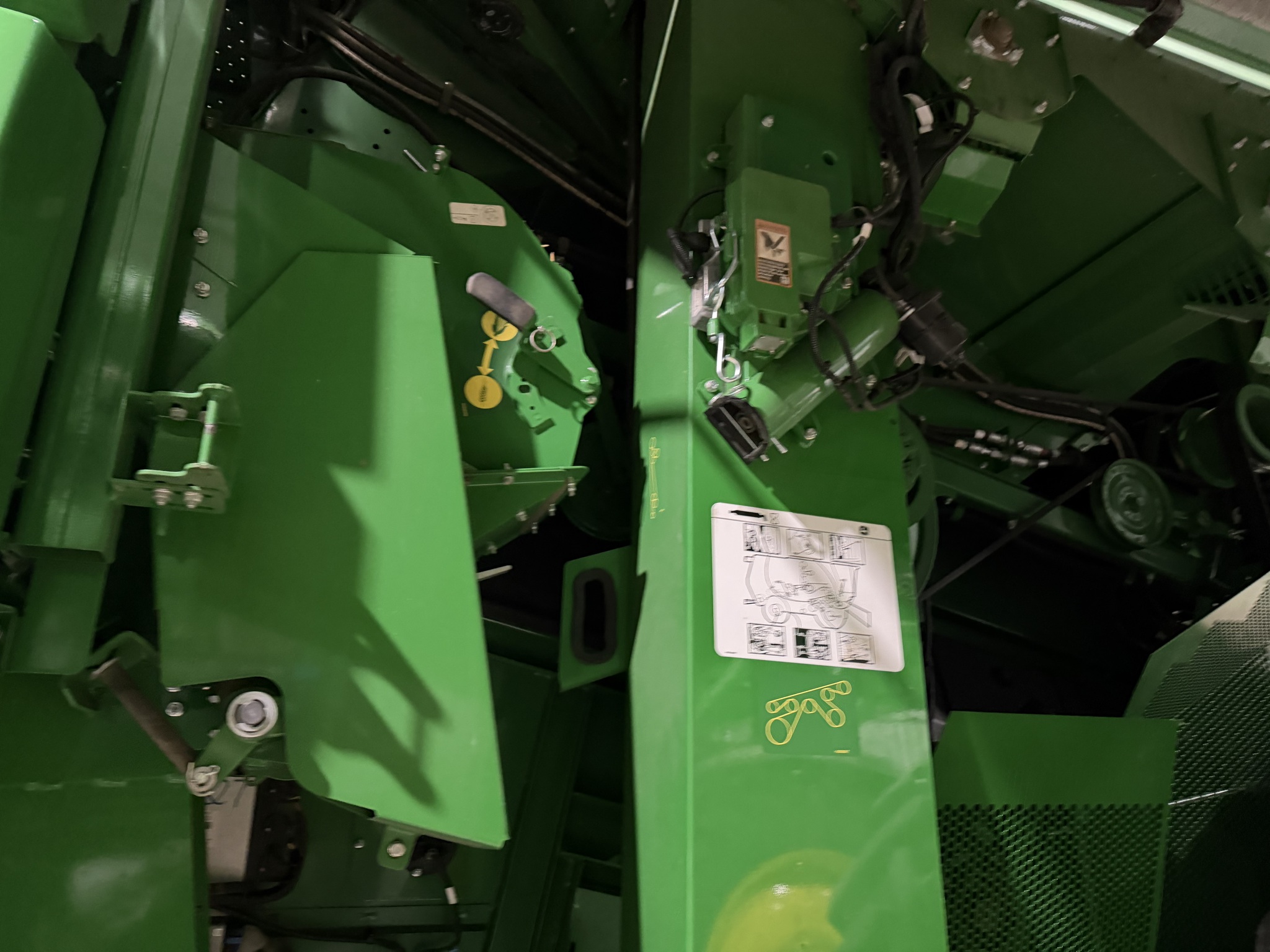  2024 John Deere S780 at Heritage Tractor in Lexington, IL