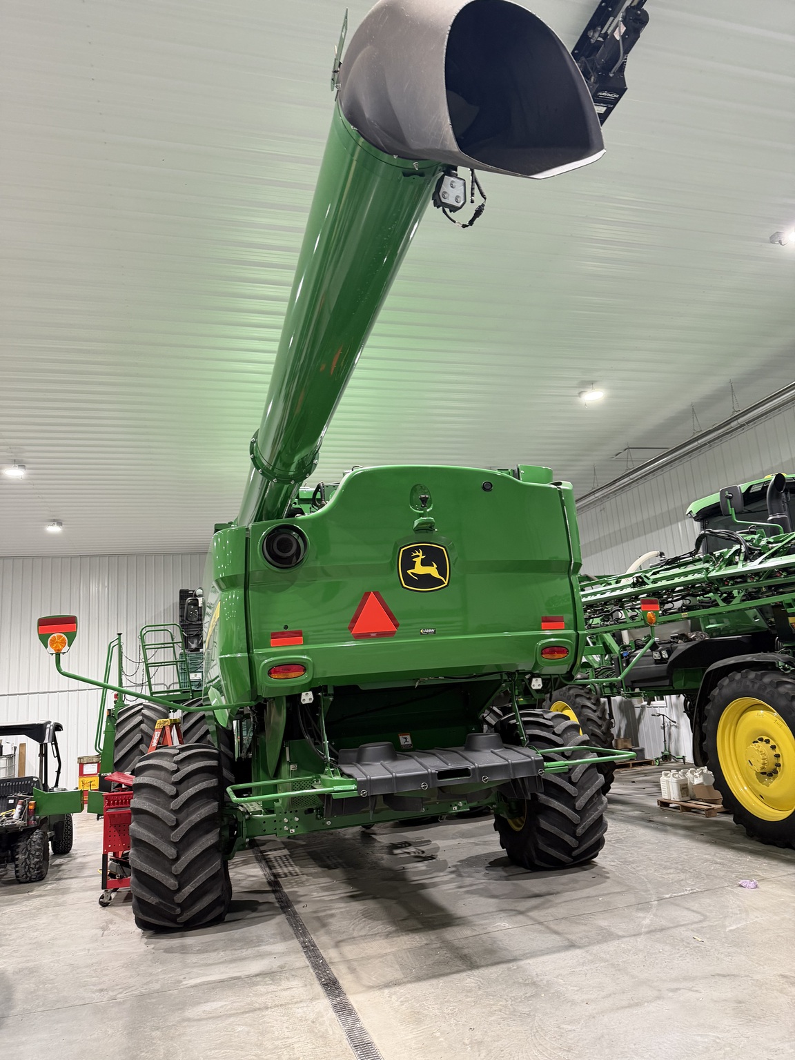 2024 John Deere S780 at Heritage Tractor in Lexington, IL